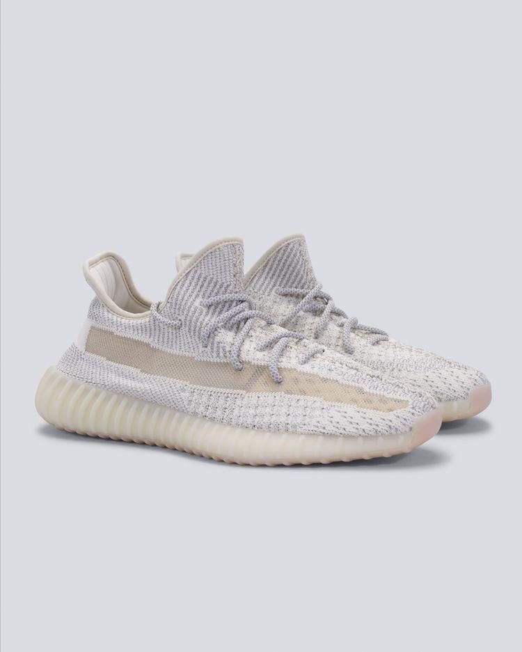 YEEZY BOOST V2 LUNDMARK