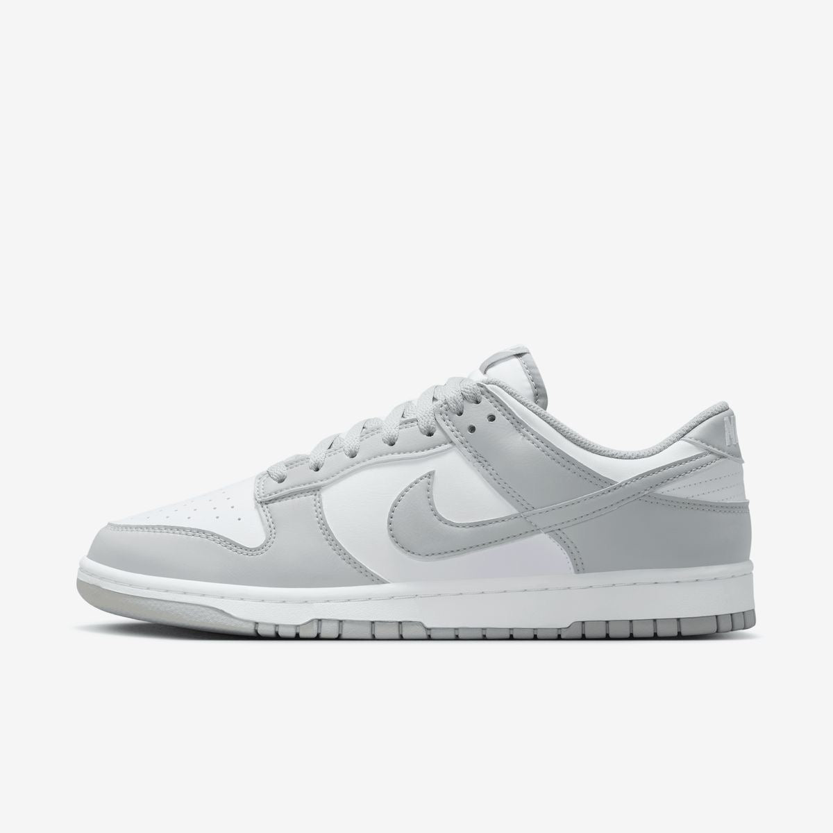 NIKE DUNK LOW TRIPLE WHITE